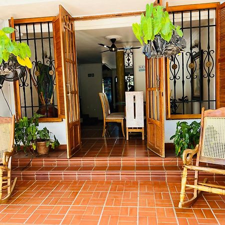 ホテル Casa Isabelita モンポス エクステリア 写真